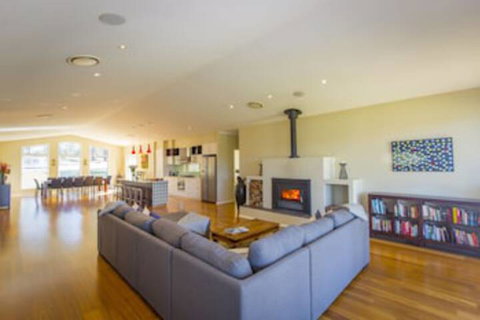 Lacuna Retreat - Tourism Guide 0