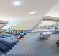 Thompson Avenue Apartments - 3 - Travel Agents