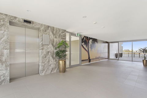 Direct Hotels - North Shore Kawana - Travel Search 4