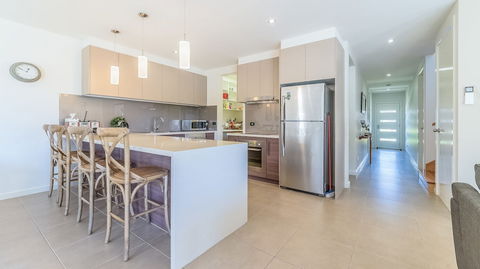 Birch Holiday House - Travel Agents 1