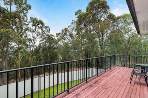 Central Gold Coast Large, Modern, Elevated Home - Travel Search 7