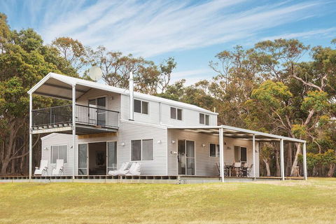Margaret River Farmhouse - Cruises Travel 5