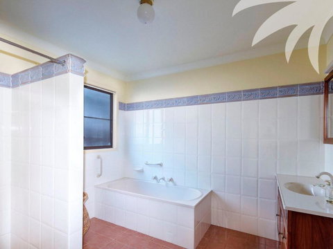 Elandra - Travel Agents 3