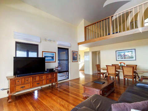 Elandra - Travel Agents 5