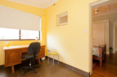 Taree Apartment - Cruises Travel 6