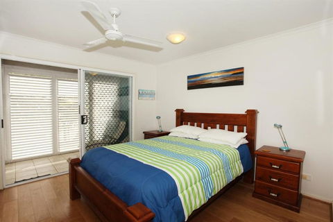 Unit 1 On The Park Coolum Beach - Travel Search 6