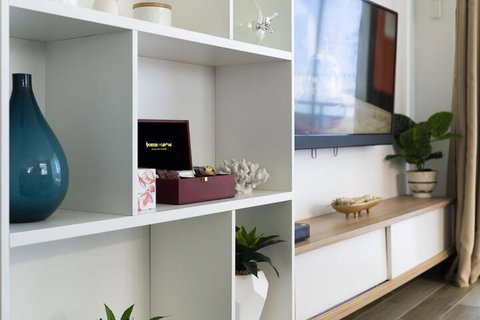 Manly Beachfront Apartment - Travel Agents 7