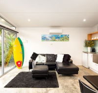 Smith Beach Getaways Beachwood Garden Studio - Travel Agents