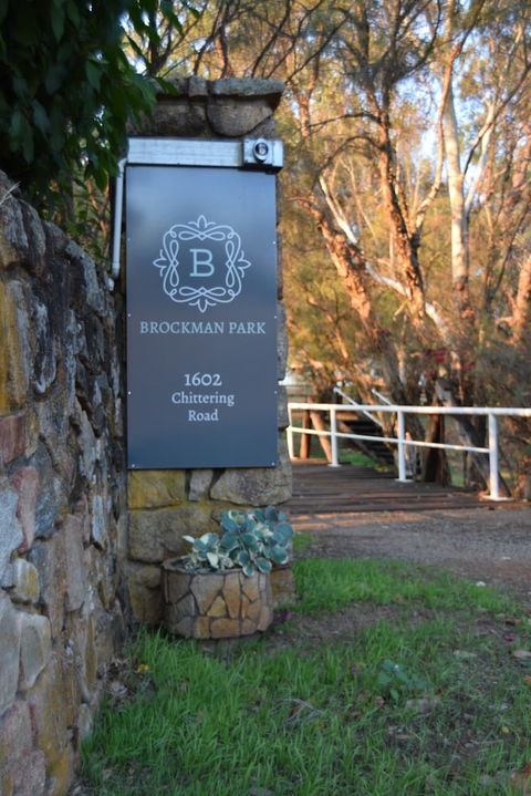 Brockman Park Estate - Travel Agents 0