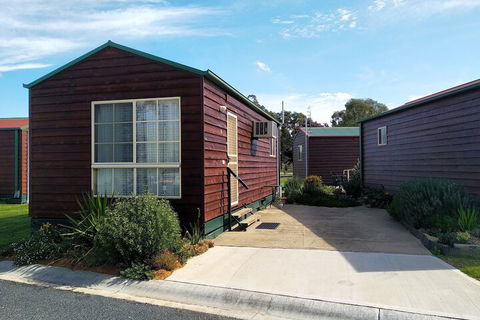 Holbrook Motor Village - Travel Agents 3