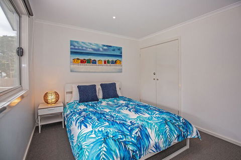 Bay Breeze Retreat - Travel Agents 3
