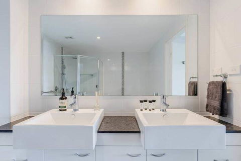 SOLARIS At Fingal Bay - Tourism Guide 6