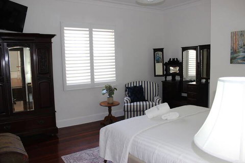 Fairlawn Estate - Travel Search 5
