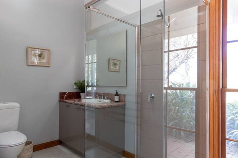 The Grange Homestead - Tourism Guide 5