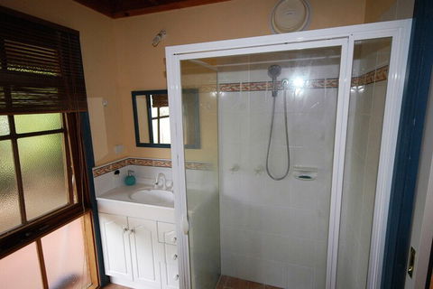 Garden Cottage Beechworth - Travel Search 3