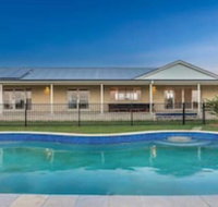 Your Luxury Escape Byron Sunset Breeze - Travel Agents