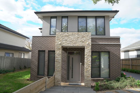 Comfort House Near Box Hill - Travel Search 0