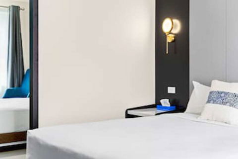 WM Hotel Bankstown - Tourism Guide 0