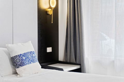 WM Hotel Bankstown - Tourism Guide 3