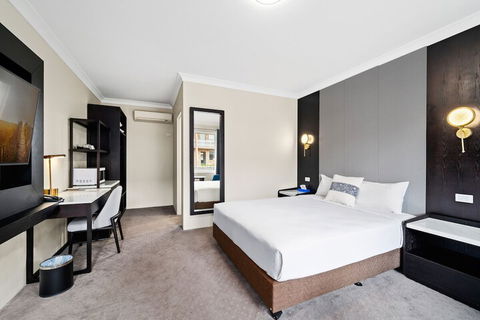 WM Hotel Bankstown - Tourism Guide 5