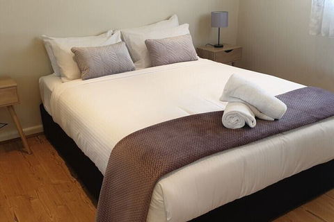 The Bay Apartment - Travel Agents 5