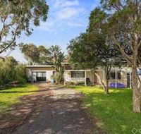 11 Findlay Street - Travel Agents