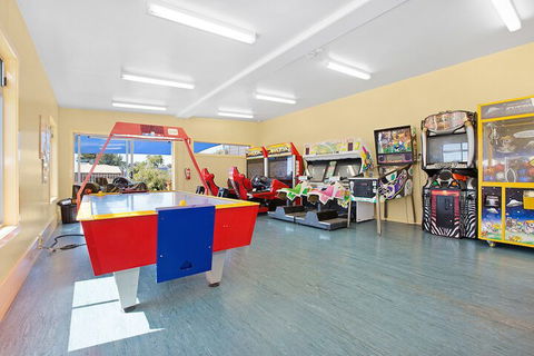 Bellarine Bayside Holiday Parks - Travel Agents 4