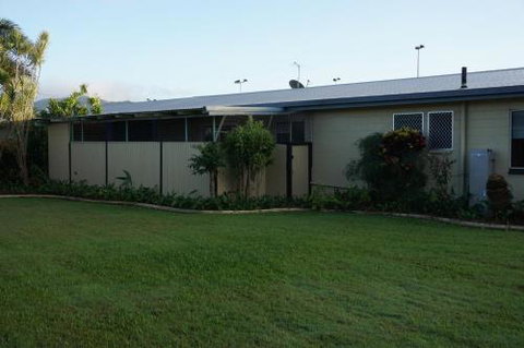 YAL Cairns A Motel That Makes A Difference - Tourism Guide 1