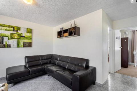 Sunset Court Unit 1 / 3 Resthaven Avenue - Tourism Guide 5