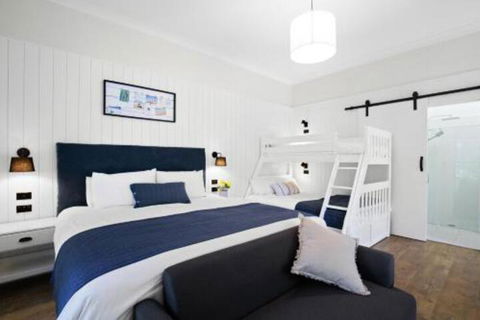 Surfaris Retreat - Tourism Guide 1