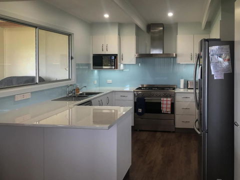Longbeach House - Travel Search 5