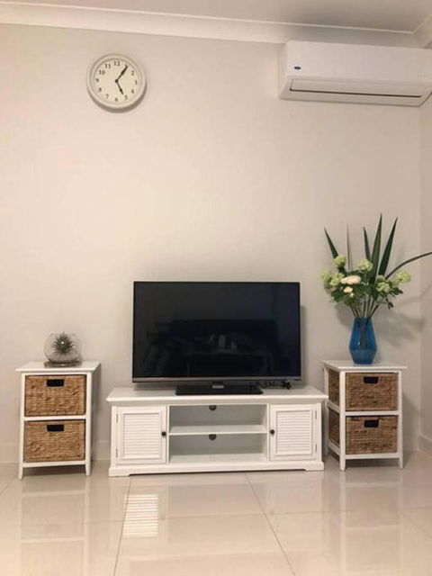 Shine Apartment - Tourism Guide 2