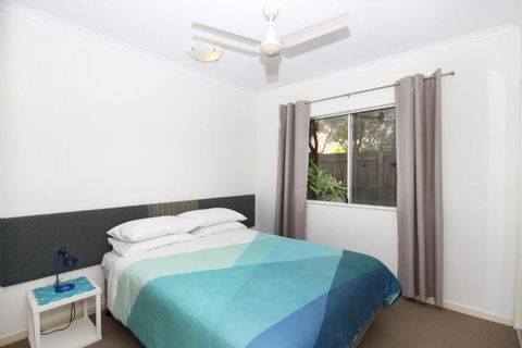 Unit 2 Sea Breeze Villas Coolum Beach - Travel Search 3