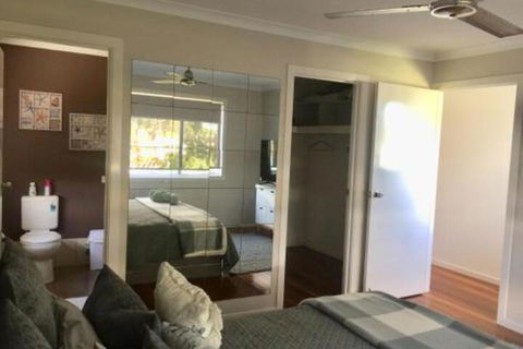 Kellys Bnb - Travel Search 3