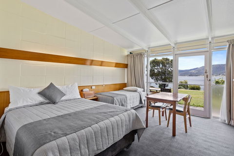 Riverfront Motel & Villas - Travel Agents 4
