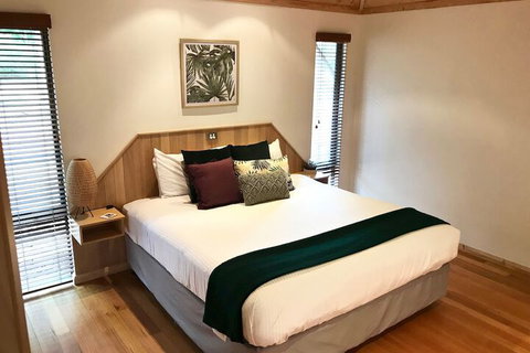 Ellensbrook Cottages - Tourism Guide 7