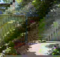 Highlander Motor Inn  Apartments - Travel Agents