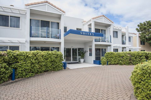 The Marina Hotel - Travel Agents 5