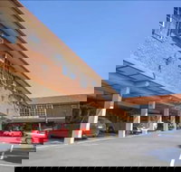 St Georges Motor Inn - Travel Agents