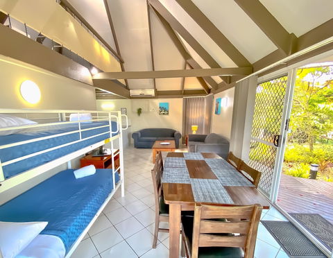 Kellys Beach Resort - Travel Search 4