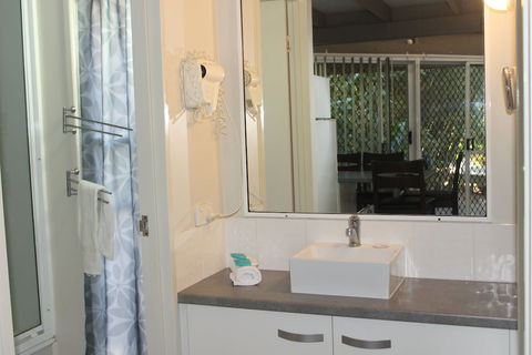 Kellys Beach Resort - Travel Search 3