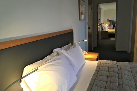 Park Ridge Retreat - Travel Search 7