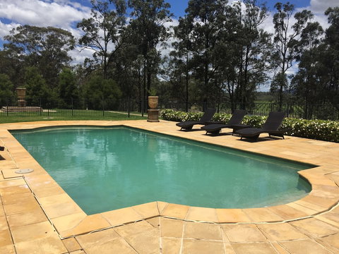 Villa Provence - Tourism Guide 4