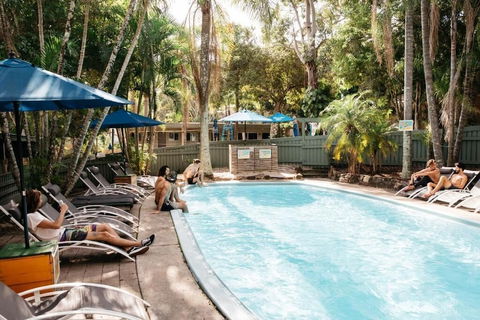Nomads Noosa Backpackers Hostel - Cruises Travel 5