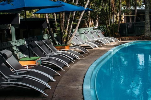 Nomads Noosa Backpackers Hostel - Cruises Travel 6