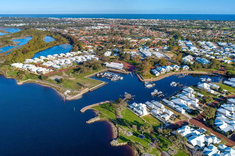 Mandurah Quay Resort - Cruises Travel 2