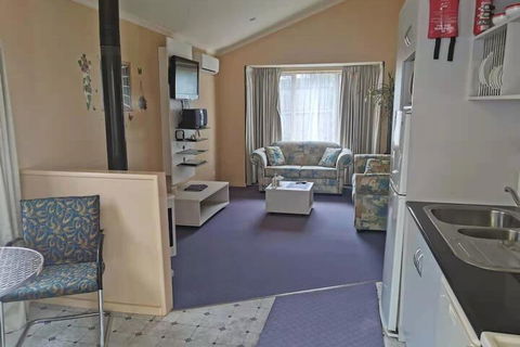Cottages For Two - Travel Agents 4