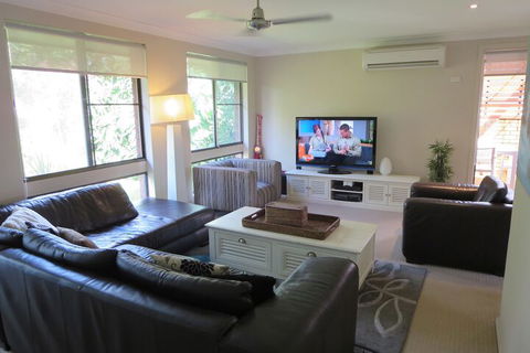 Coffs Harbour Holiday Apartments - Travel Search 7