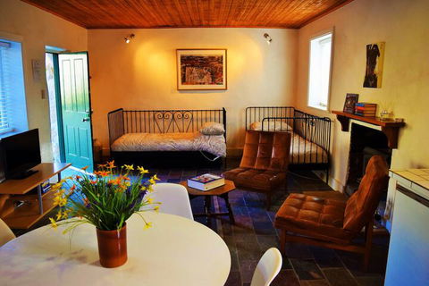 Cleburne Homestead - Travel Search 7