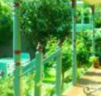 Picnics B  B - Travel Agents